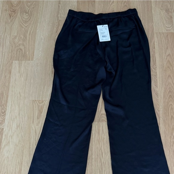 THEORY Slim Fit Crushed Satin Pull on Pants Nocturne Navy Size 8 NWT - Picture 5 of 8